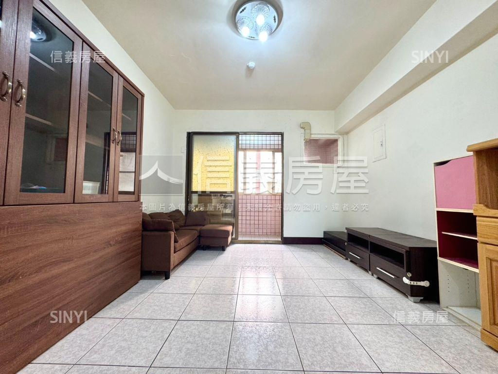 近火車站首購美宅附車位房屋室內格局與周邊環境