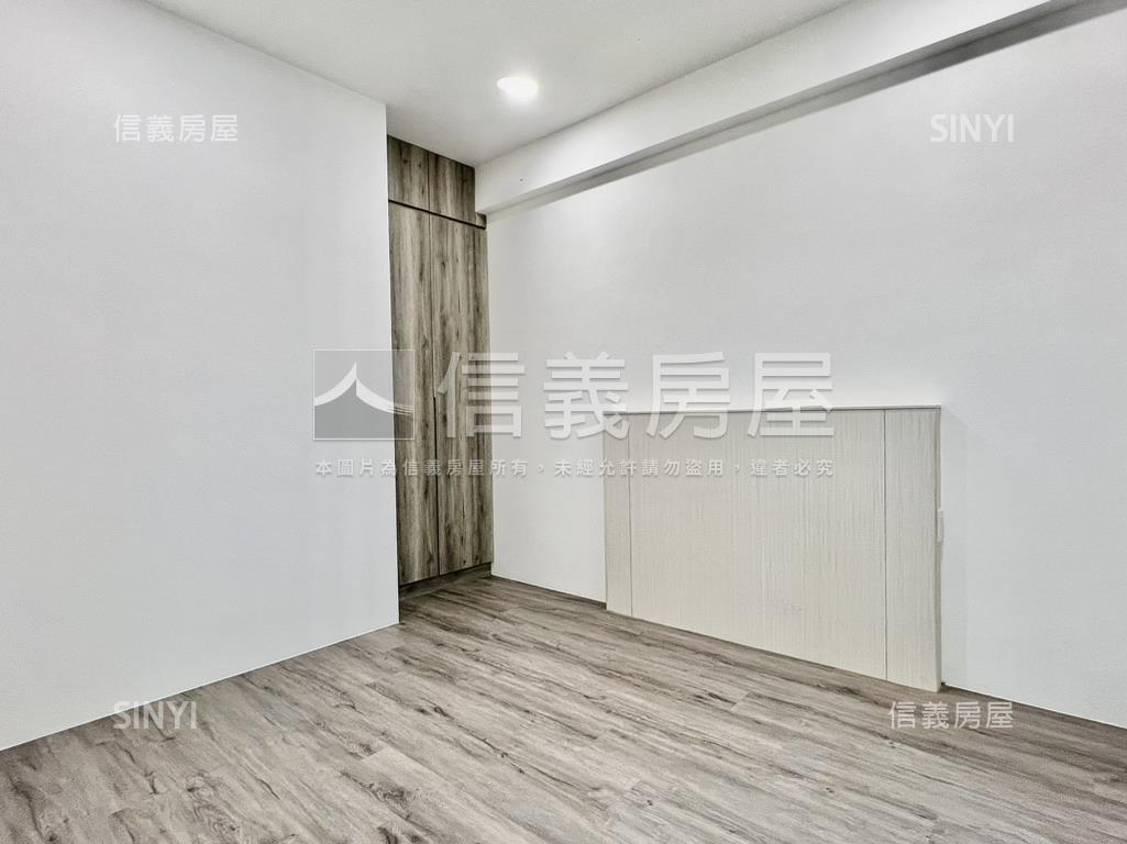 椰風雙併電梯３房車位房屋室內格局與周邊環境