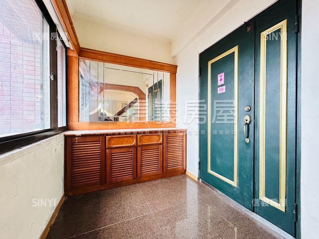 稀有樓中樓電梯大空間房屋室內格局與周邊環境