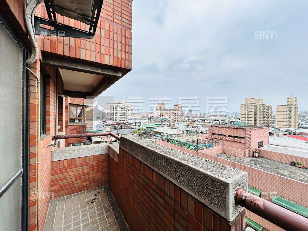 稀有樓中樓電梯大空間房屋室內格局與周邊環境