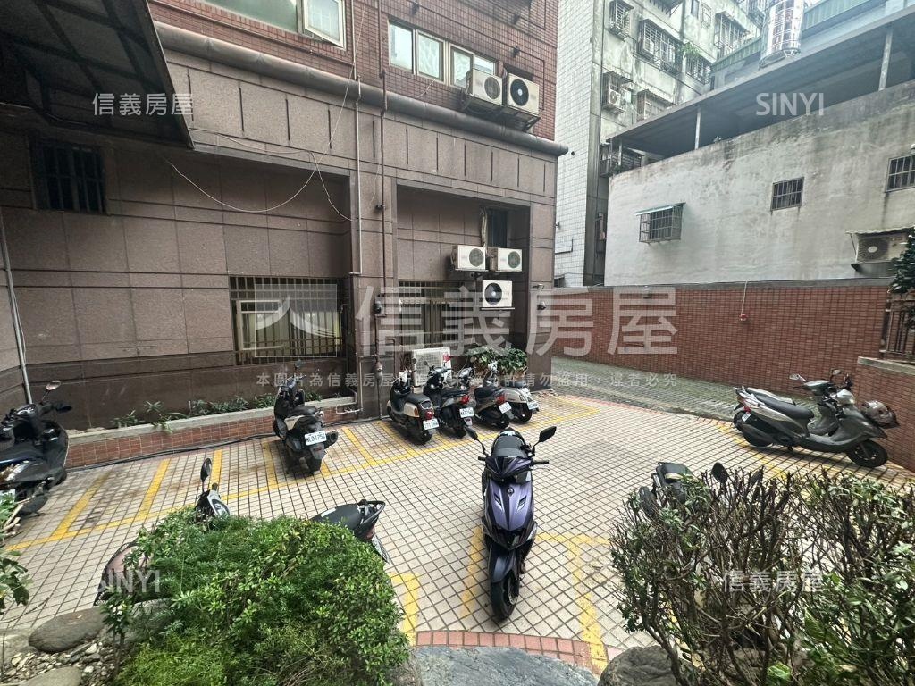 稀有樓中樓電梯大空間房屋室內格局與周邊環境