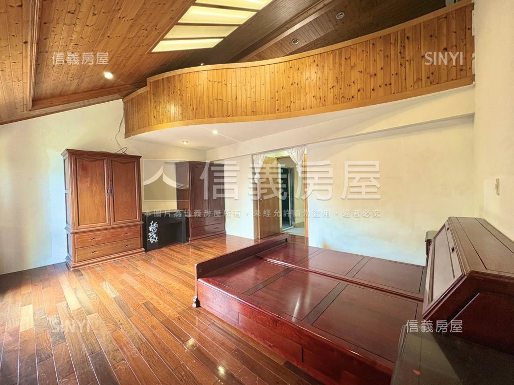 專任．藝墅天地邊間別墅房屋室內格局與周邊環境