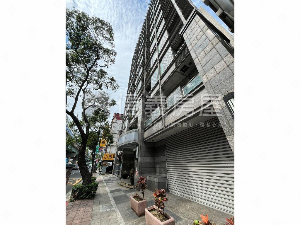 近捷運套房～ｍｉｎｉ富邦房屋室內格局與周邊環境