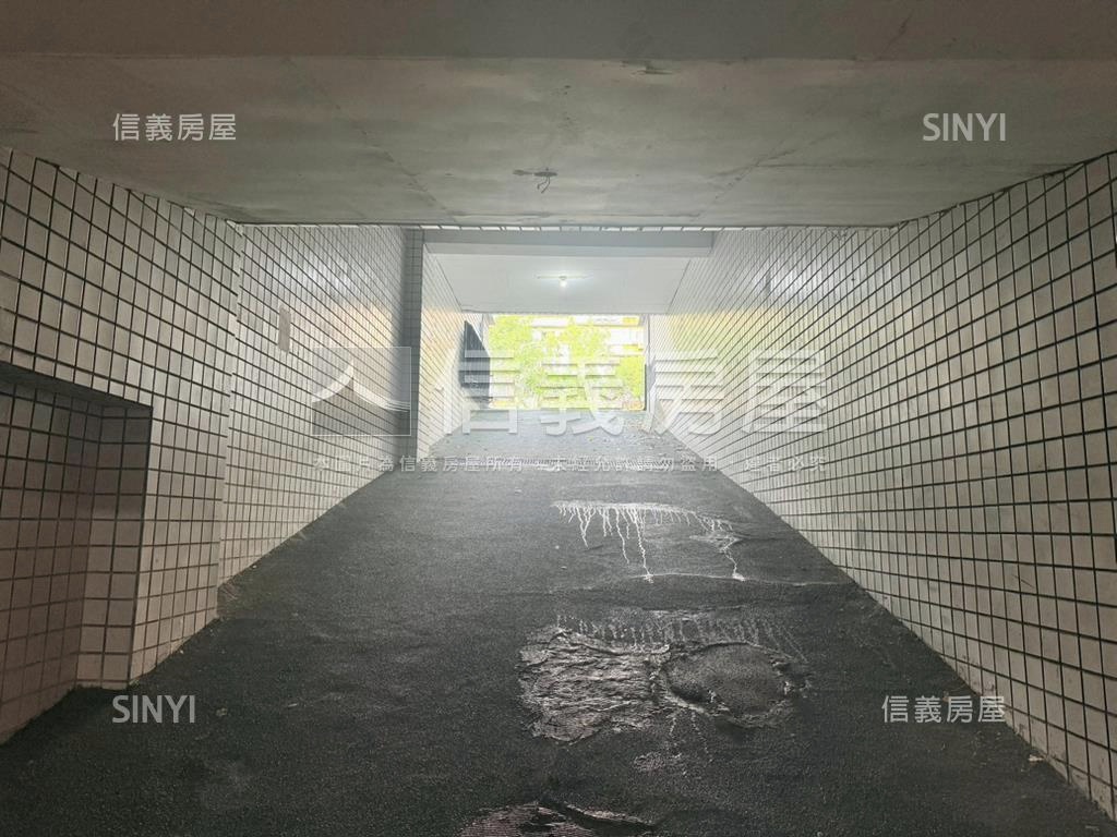 近新中公園好停車房屋室內格局與周邊環境