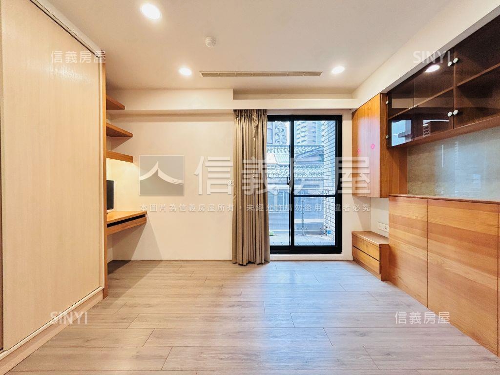 陸昇威登雙主臥豪邸房屋室內格局與周邊環境