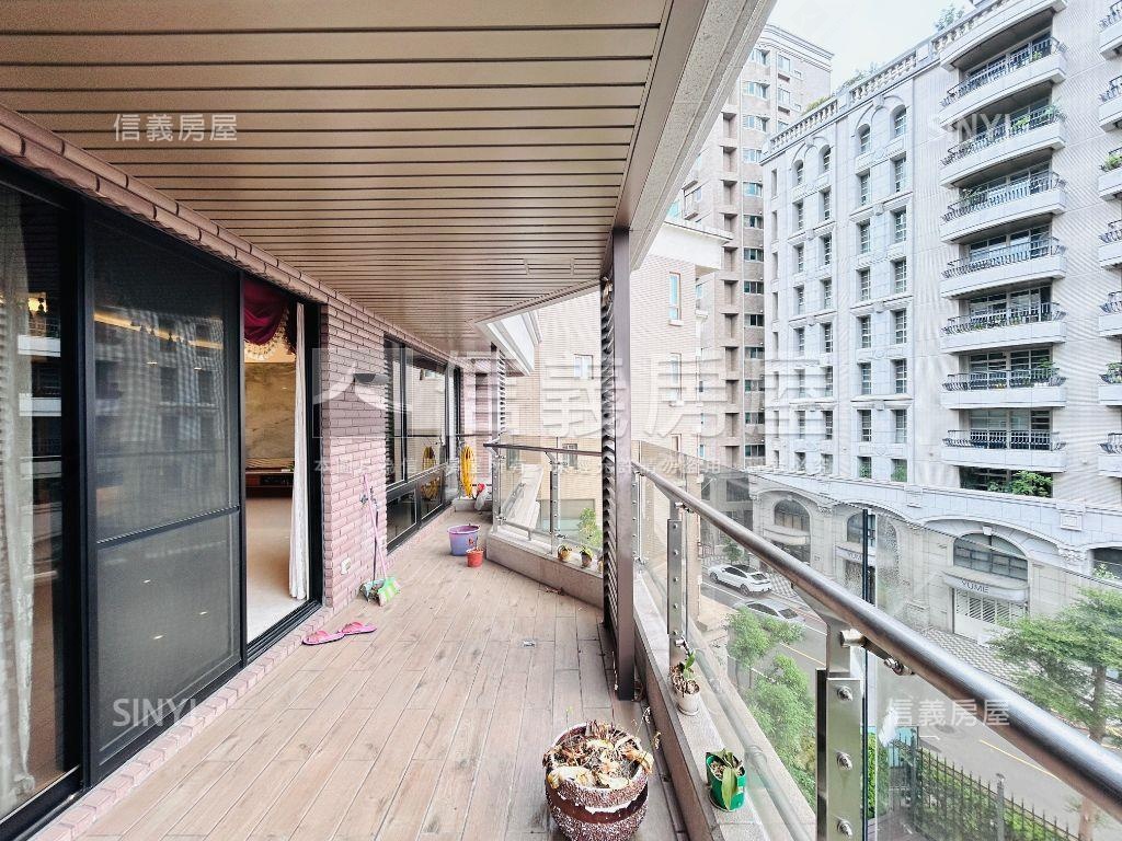 陸昇威登雙主臥豪邸房屋室內格局與周邊環境