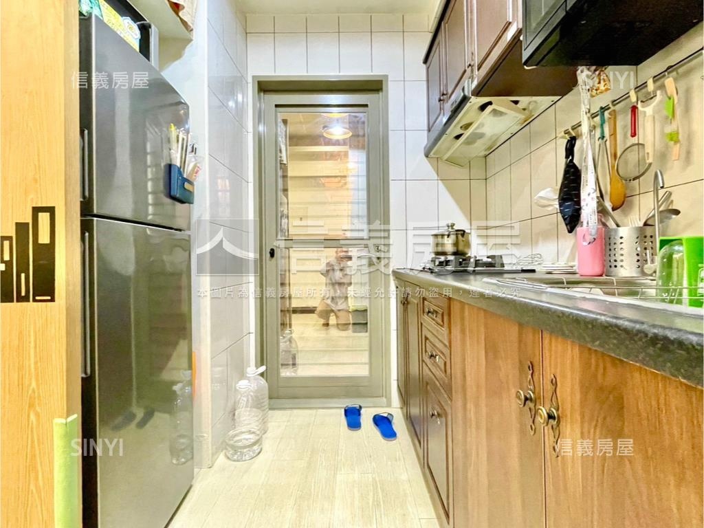 農十六亞歷山大稀有美兩房房屋室內格局與周邊環境
