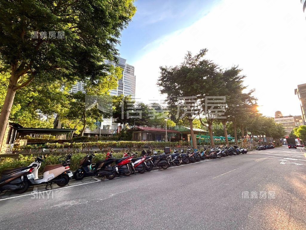 珍藏虹彩四房車位美屋房屋室內格局與周邊環境