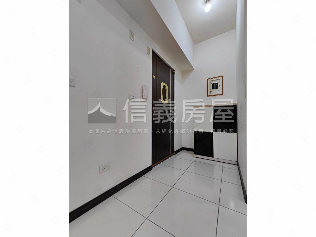 仁愛國寶七樓房屋室內格局與周邊環境