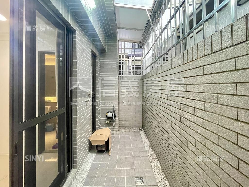 頂新特區質感讚優質車墅房屋室內格局與周邊環境