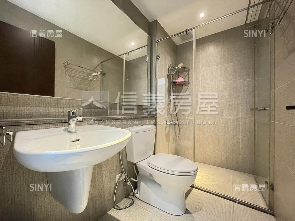 頂新特區質感讚優質車墅房屋室內格局與周邊環境