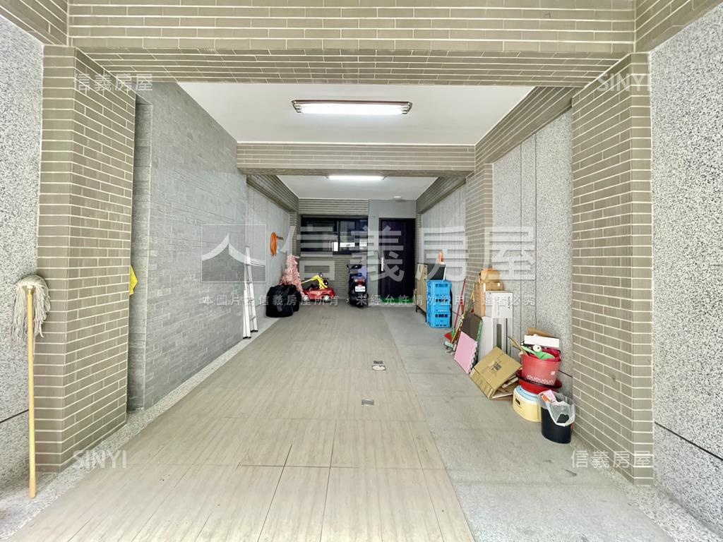 頂新特區質感讚優質車墅房屋室內格局與周邊環境