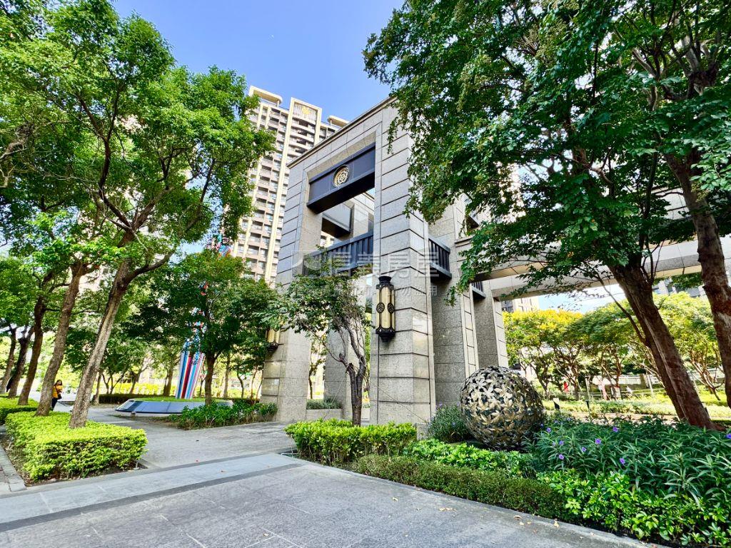 河岸首席玫瑰園房屋室內格局與周邊環境