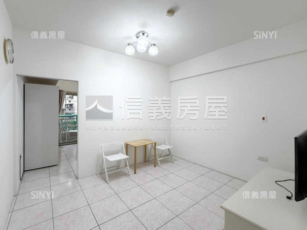 近捷運小資有陽台美一房房屋室內格局與周邊環境