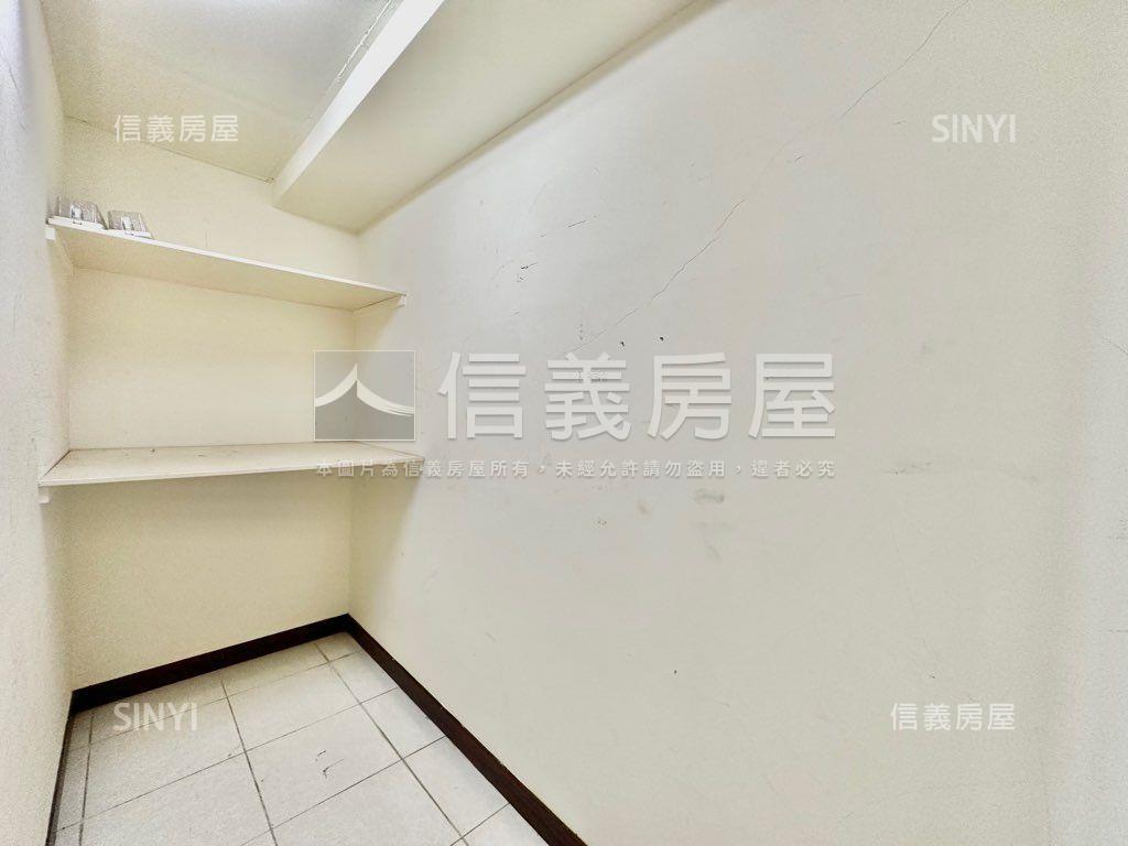 店長推薦虎嘯高樓視野四房房屋室內格局與周邊環境