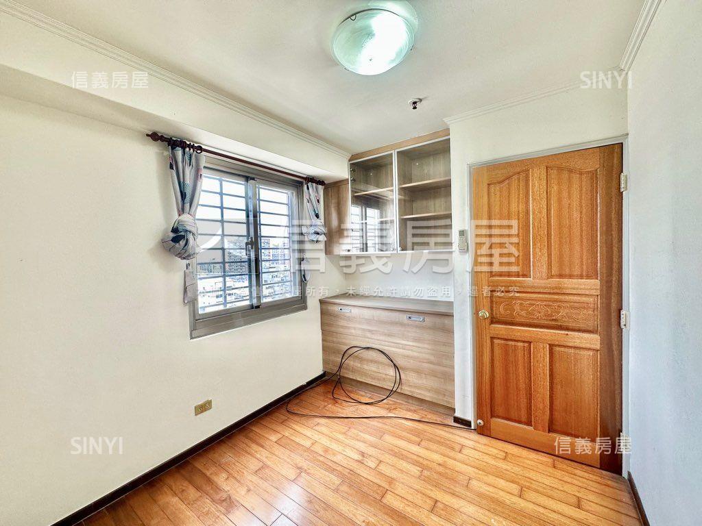 店長推薦虎嘯高樓視野四房房屋室內格局與周邊環境