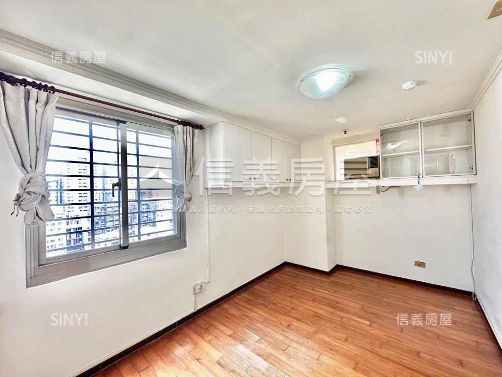 店長推薦虎嘯高樓視野四房房屋室內格局與周邊環境