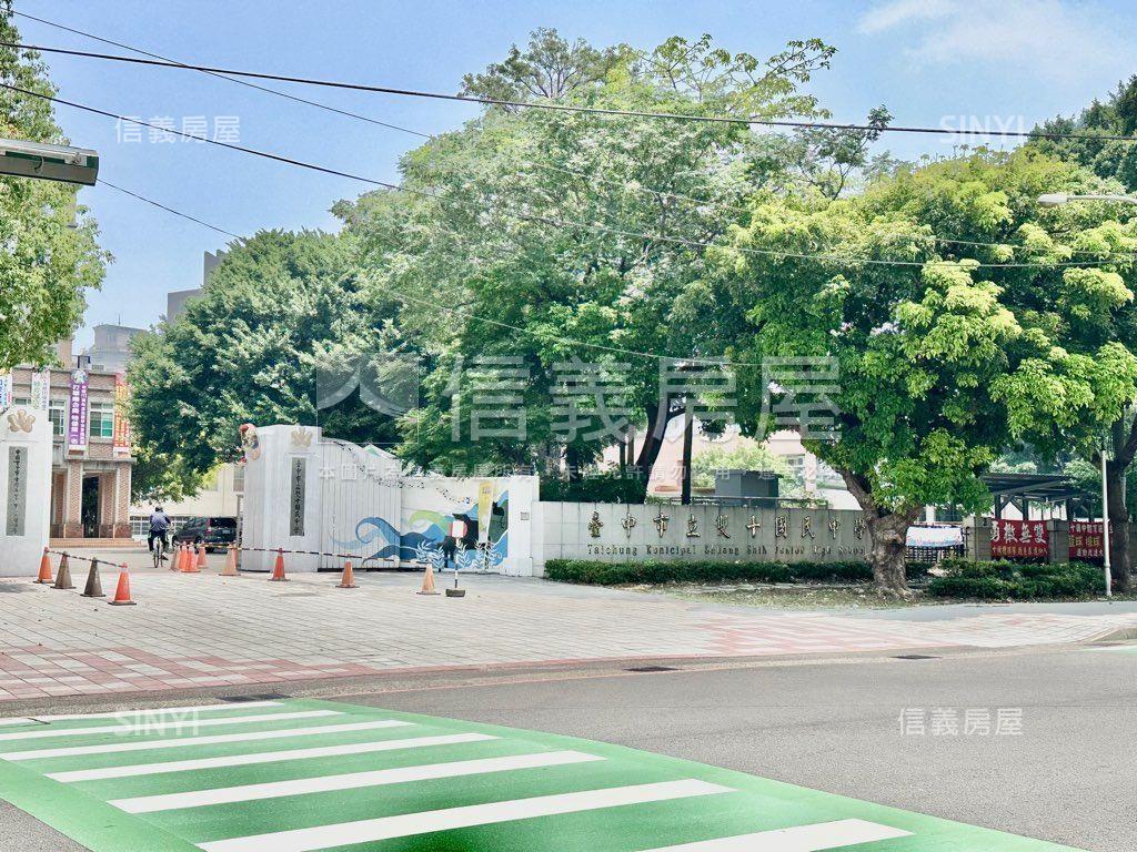 店長推薦虎嘯高樓視野四房房屋室內格局與周邊環境