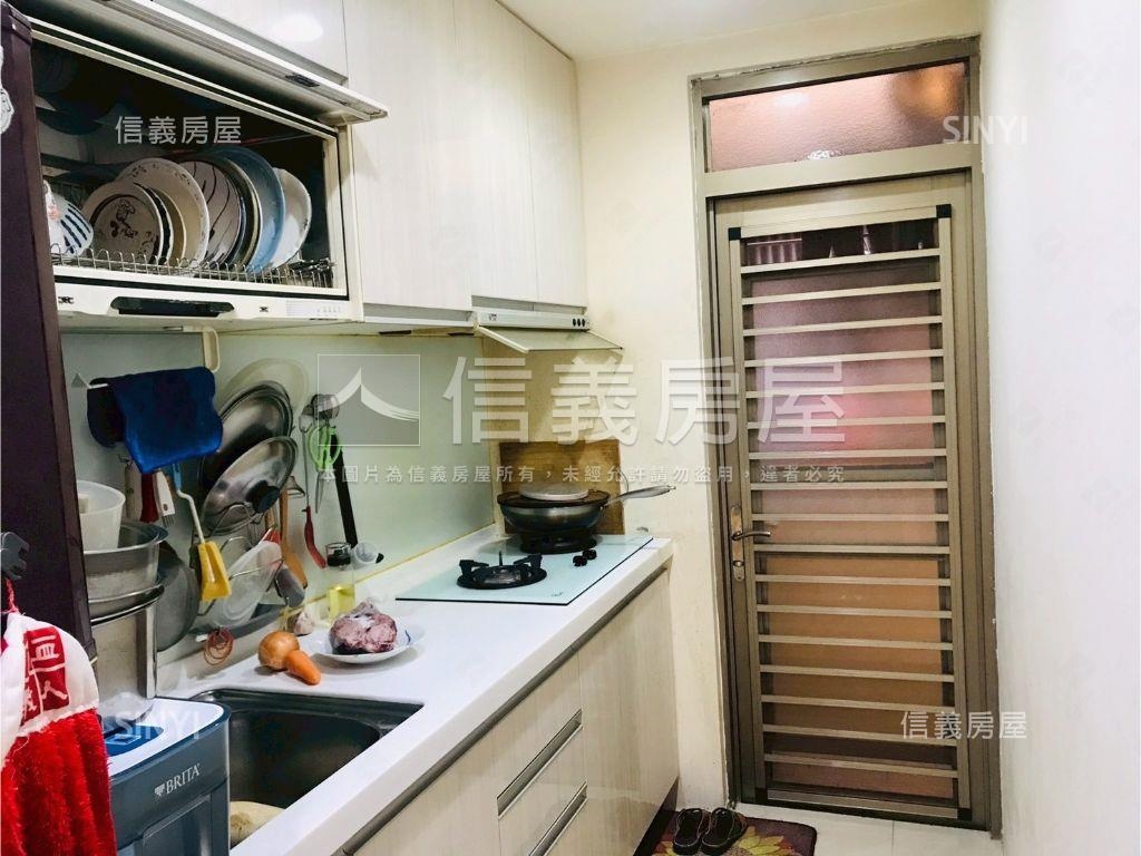 近捷運未來萬大線精裝美寓房屋室內格局與周邊環境
