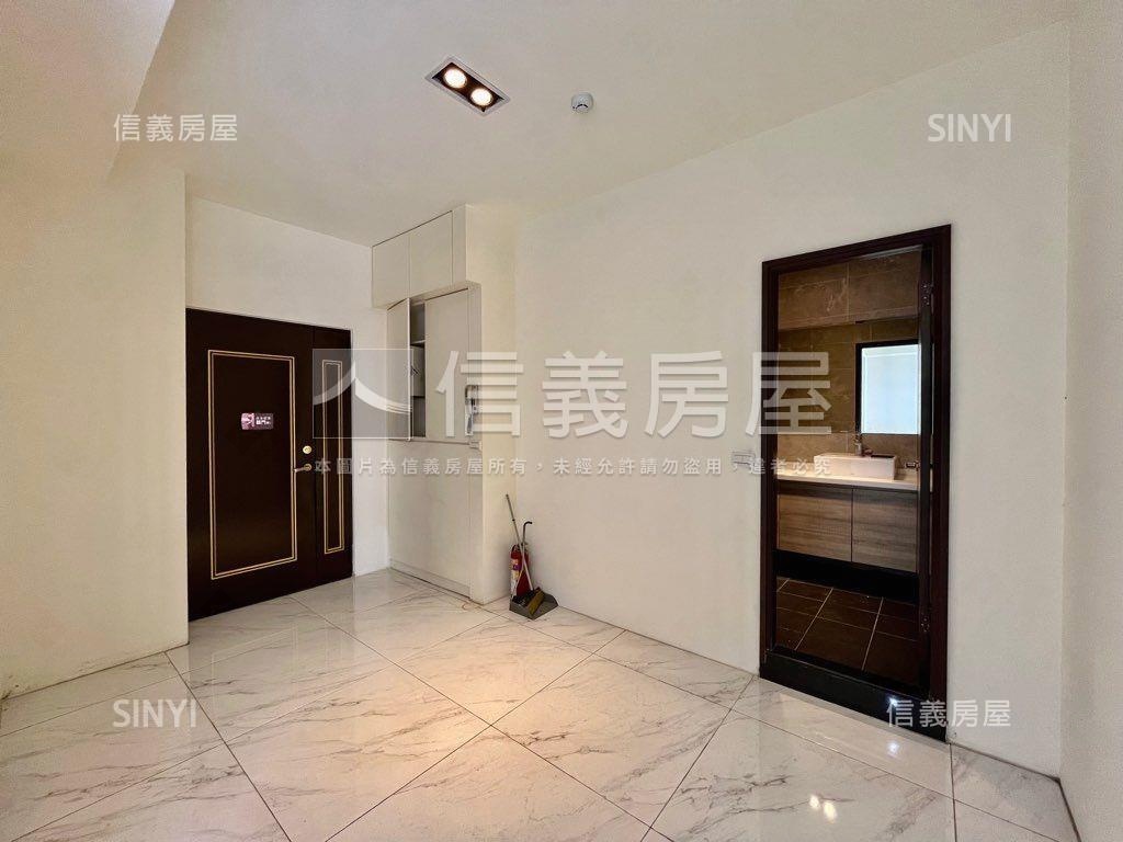 近勤美廣三帝王天廈露台戶房屋室內格局與周邊環境