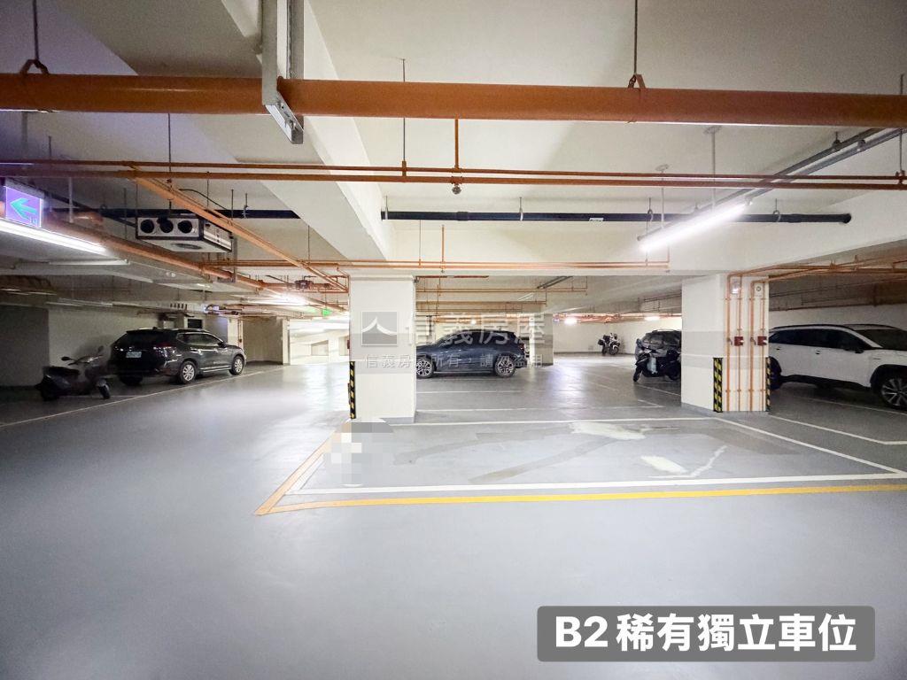 楠梓超值校園首排三房平車房屋室內格局與周邊環境