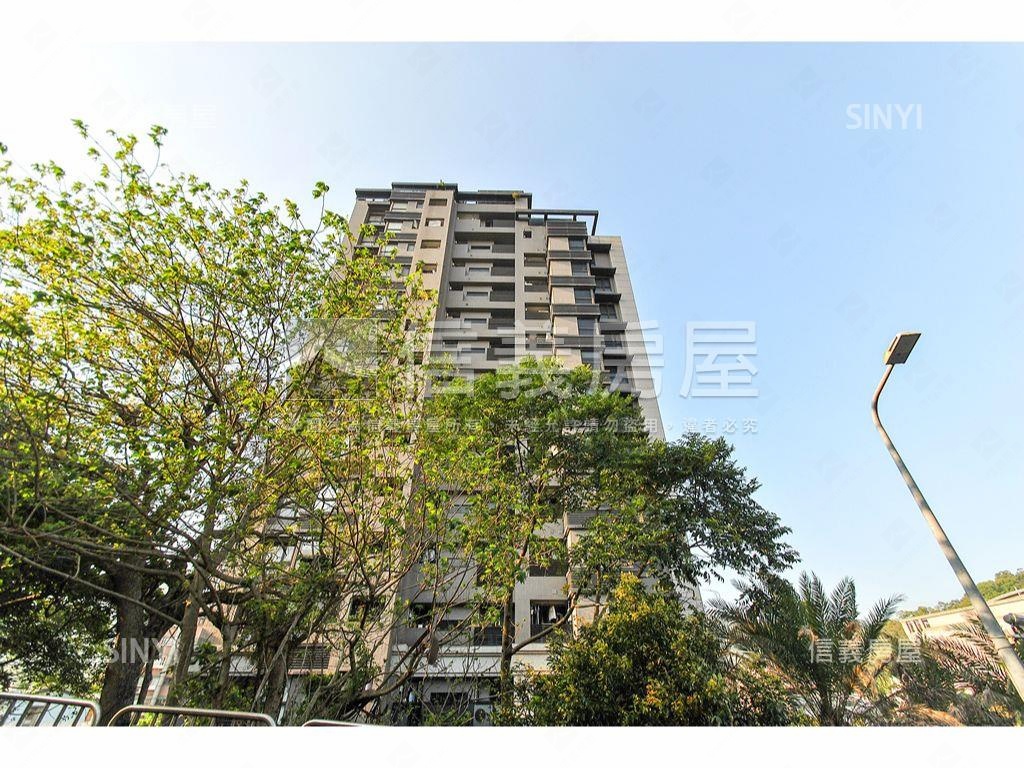 大湖名璽車位Ｂ房屋室內格局與周邊環境