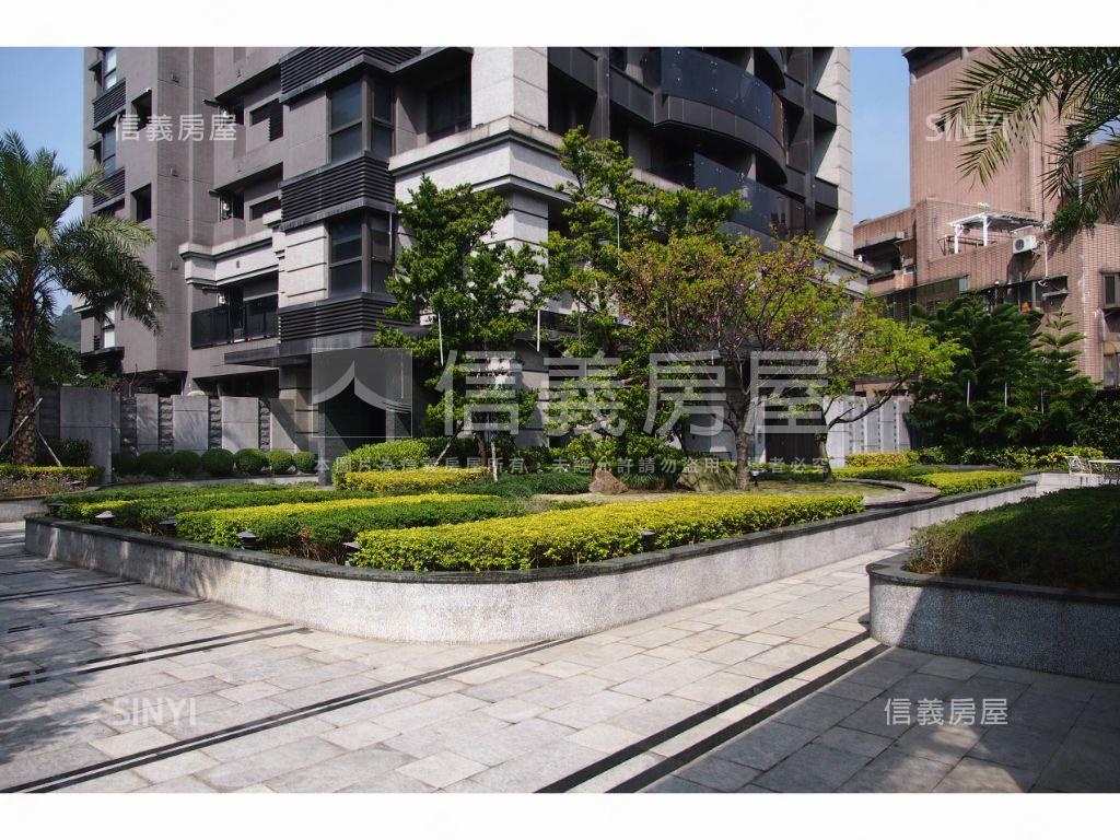 大湖名璽車位Ｂ房屋室內格局與周邊環境