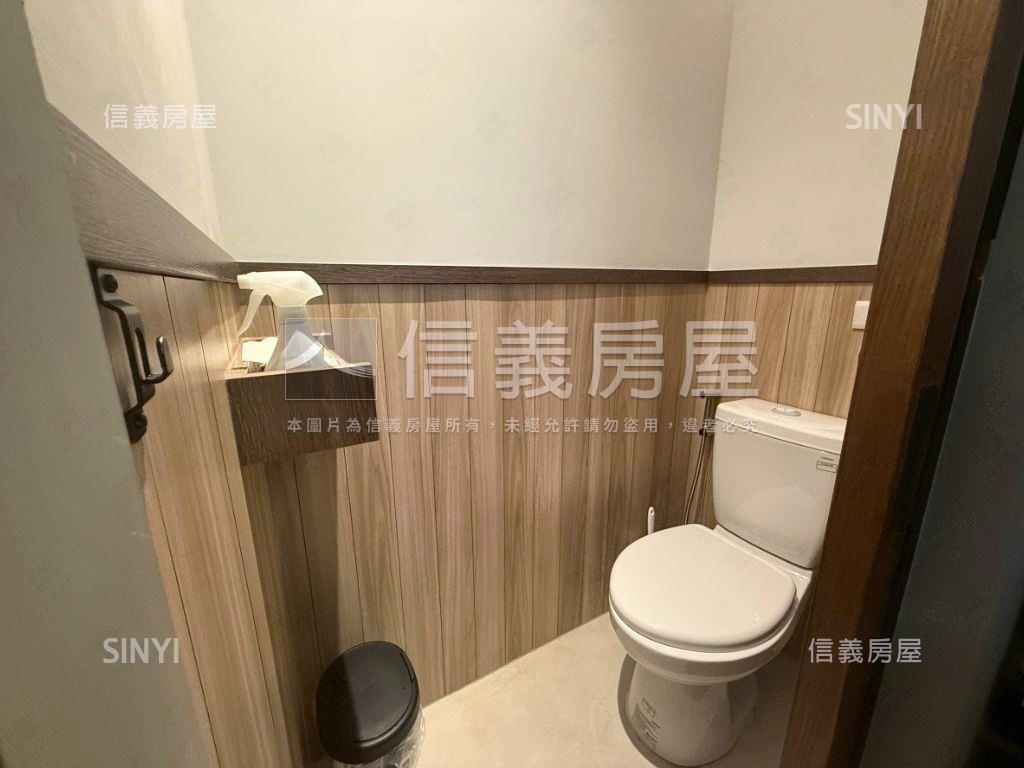 逢甲高效益低總店面平車位房屋室內格局與周邊環境