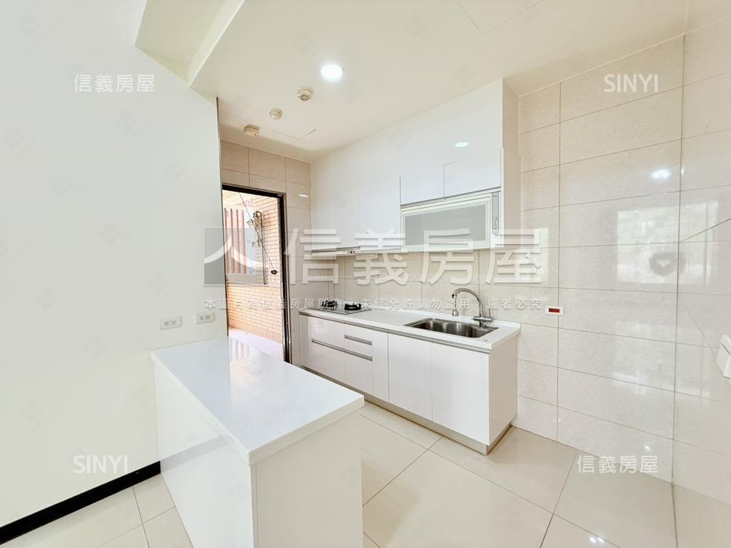 安和苑樹海採光佳三房車位房屋室內格局與周邊環境