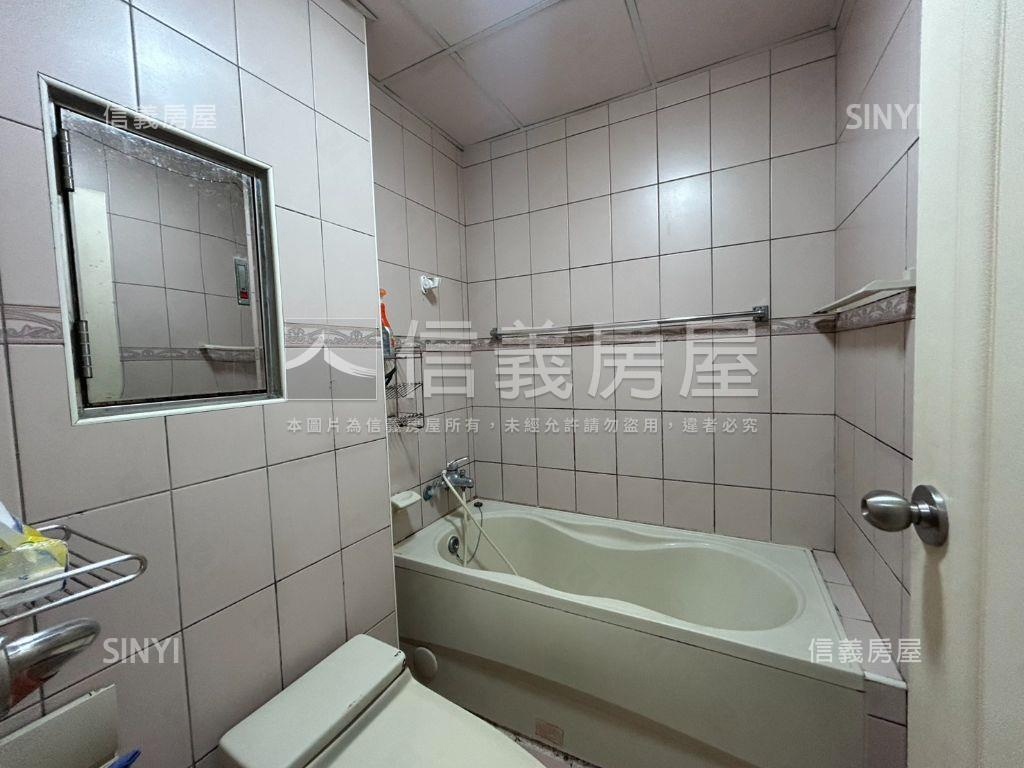 皇城帝寶．水湳大３房房屋室內格局與周邊環境