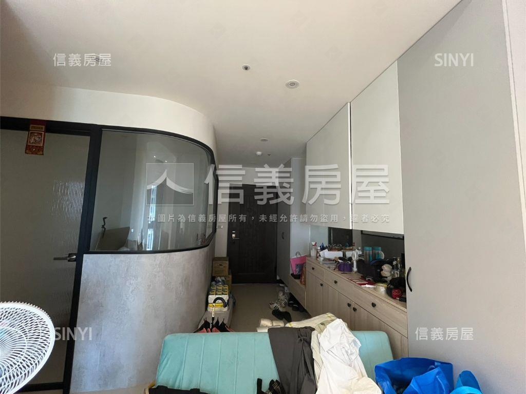 低總價一品硯景觀套房車位房屋室內格局與周邊環境