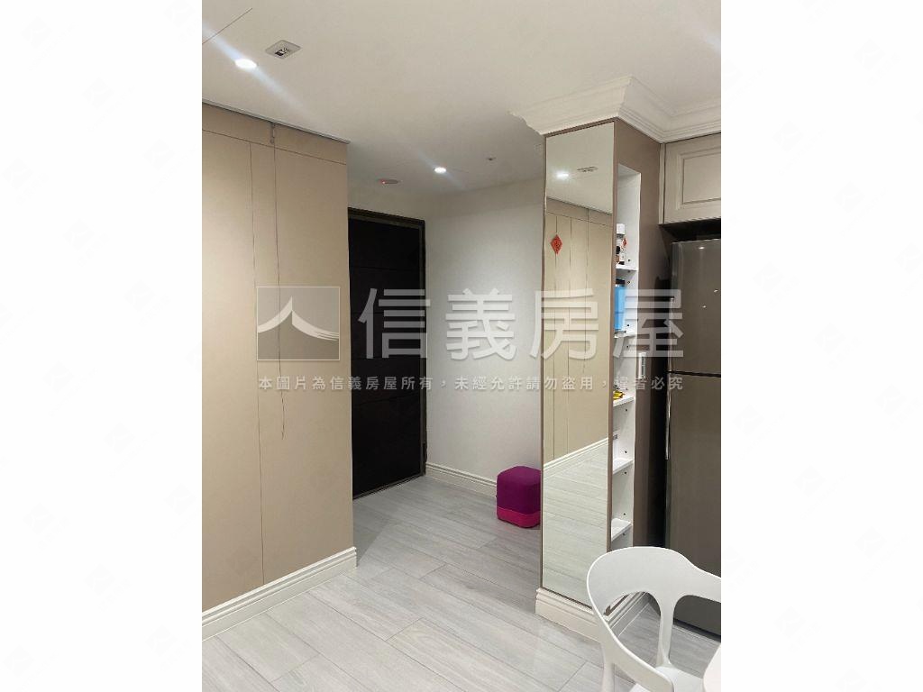 青埔國都苑兩房車位露臺戶房屋室內格局與周邊環境