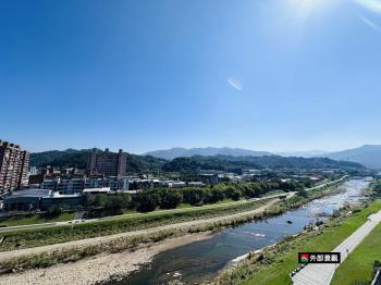 上河景。通風日光三房車位