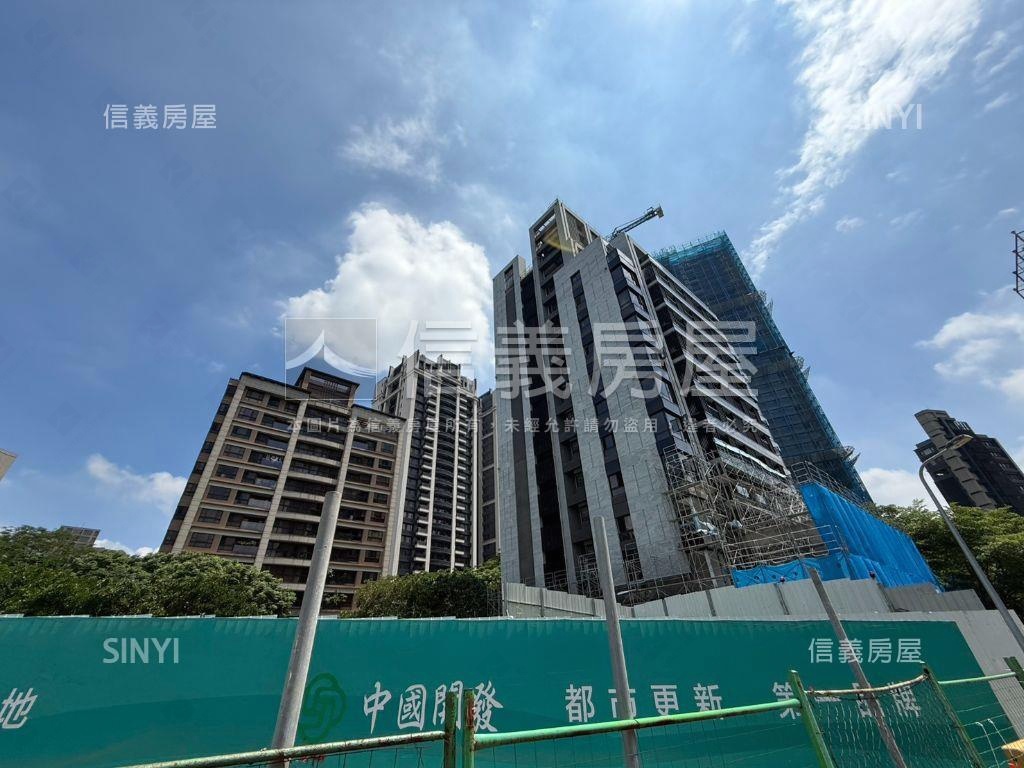 德杰羽森璽兩房車位房屋室內格局與周邊環境