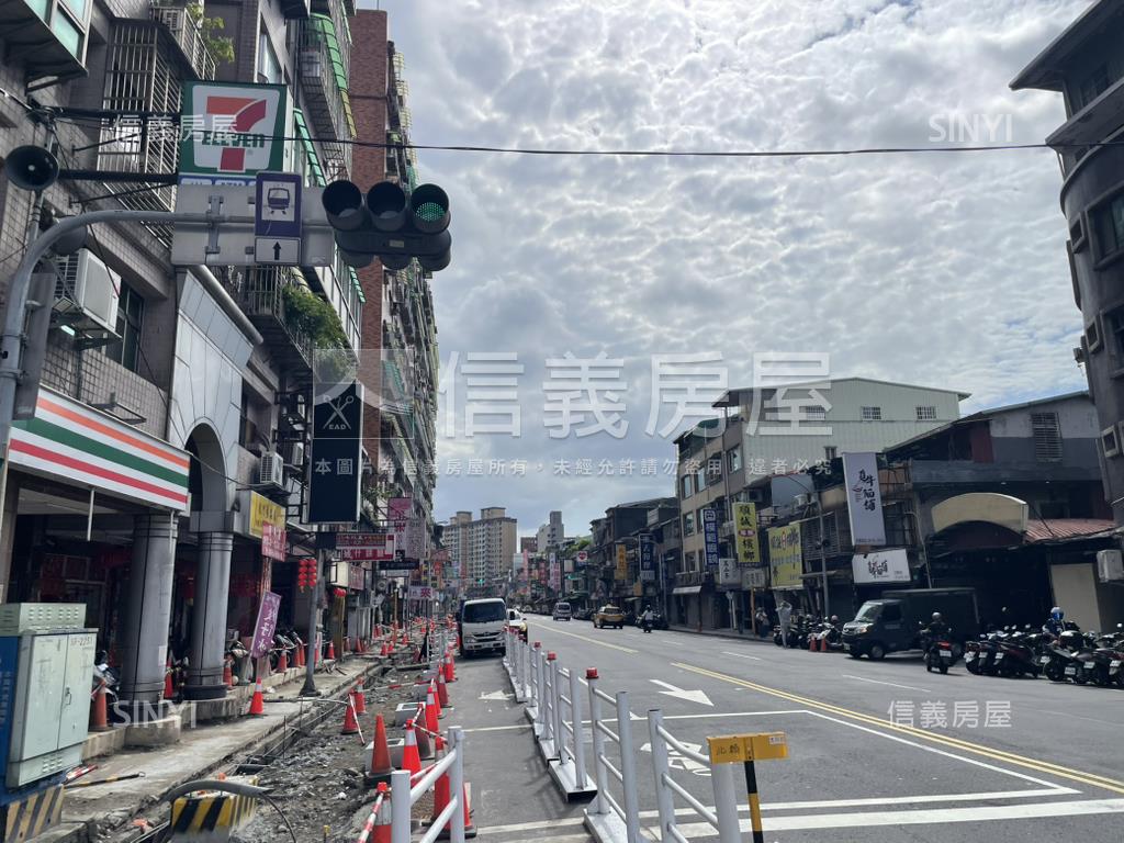 龍濱近捷運五房公寓房屋室內格局與周邊環境