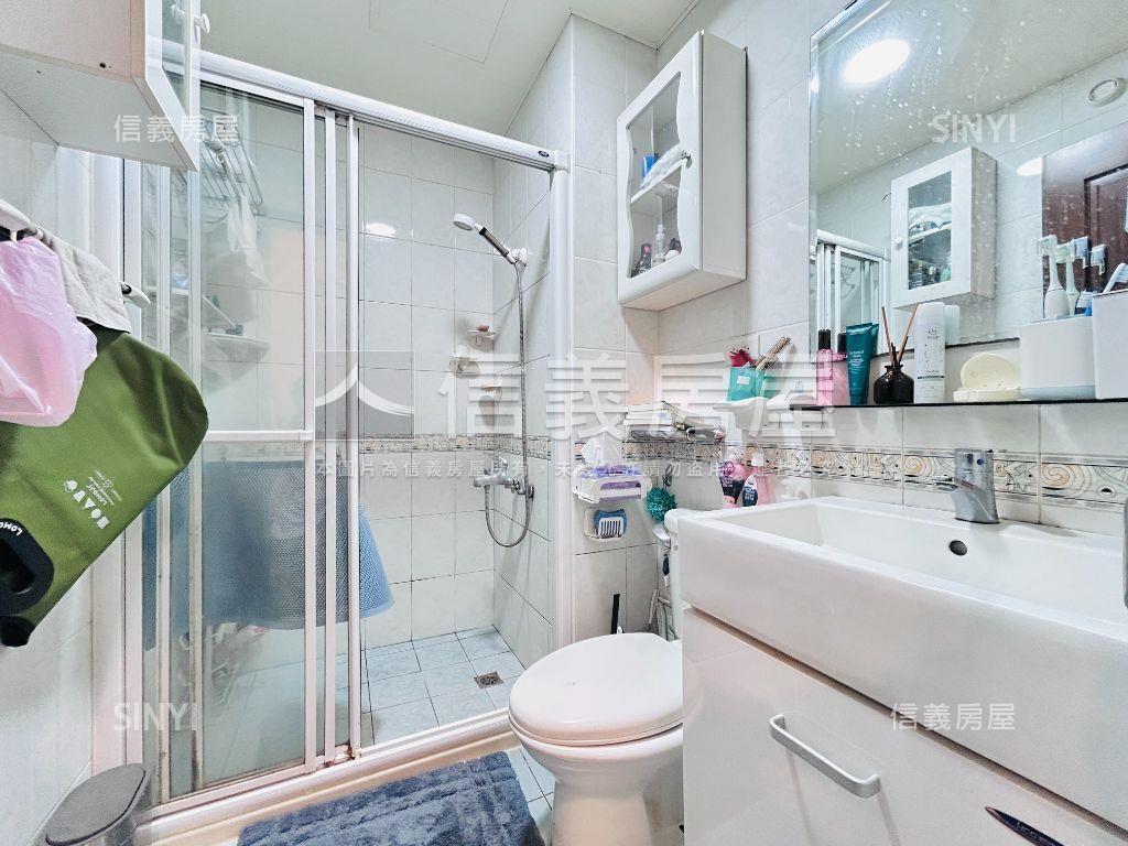 御賞大空間雙主臥４房車位房屋室內格局與周邊環境