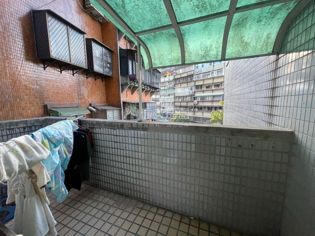 近捷運低總價套房房屋室內格局與周邊環境