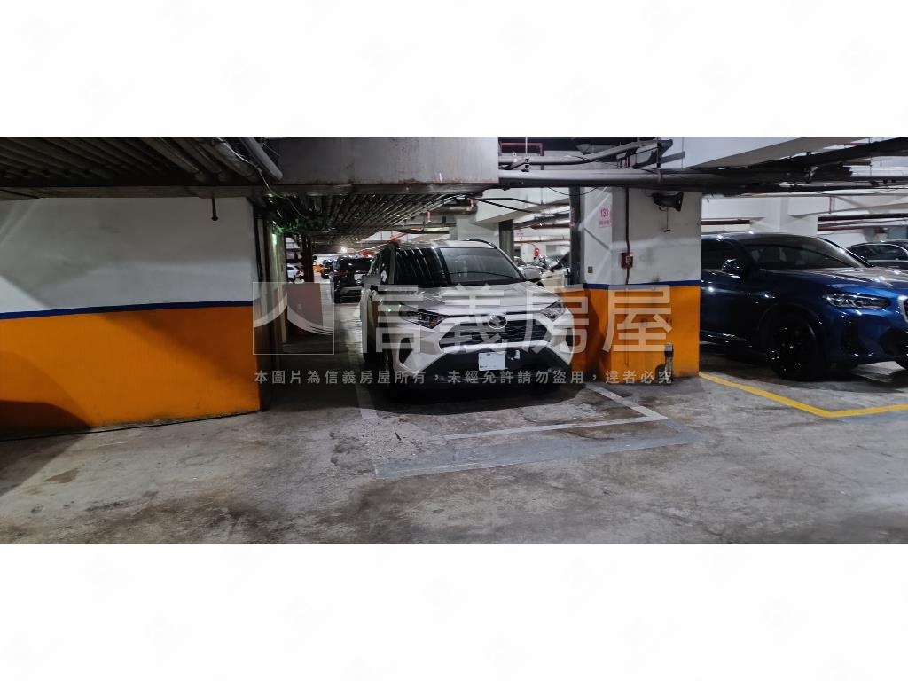 四季芳庭坡道平面大車位房屋室內格局與周邊環境