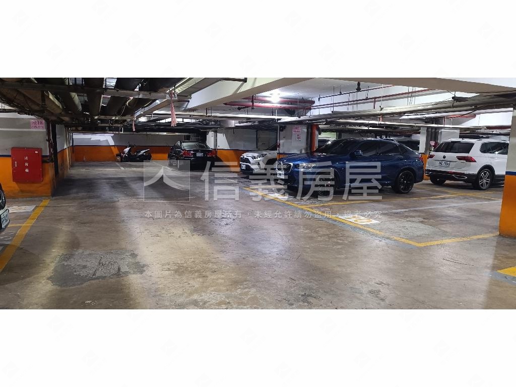 四季芳庭坡道平面大車位房屋室內格局與周邊環境