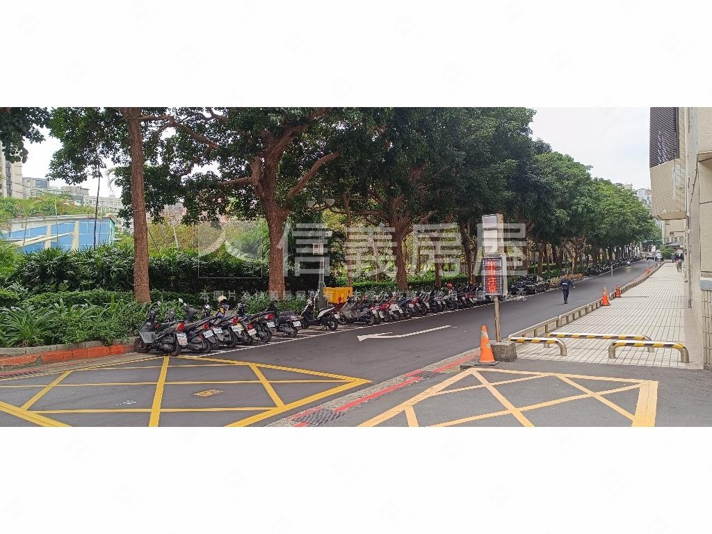 四季芳庭坡道平面大車位房屋室內格局與周邊環境