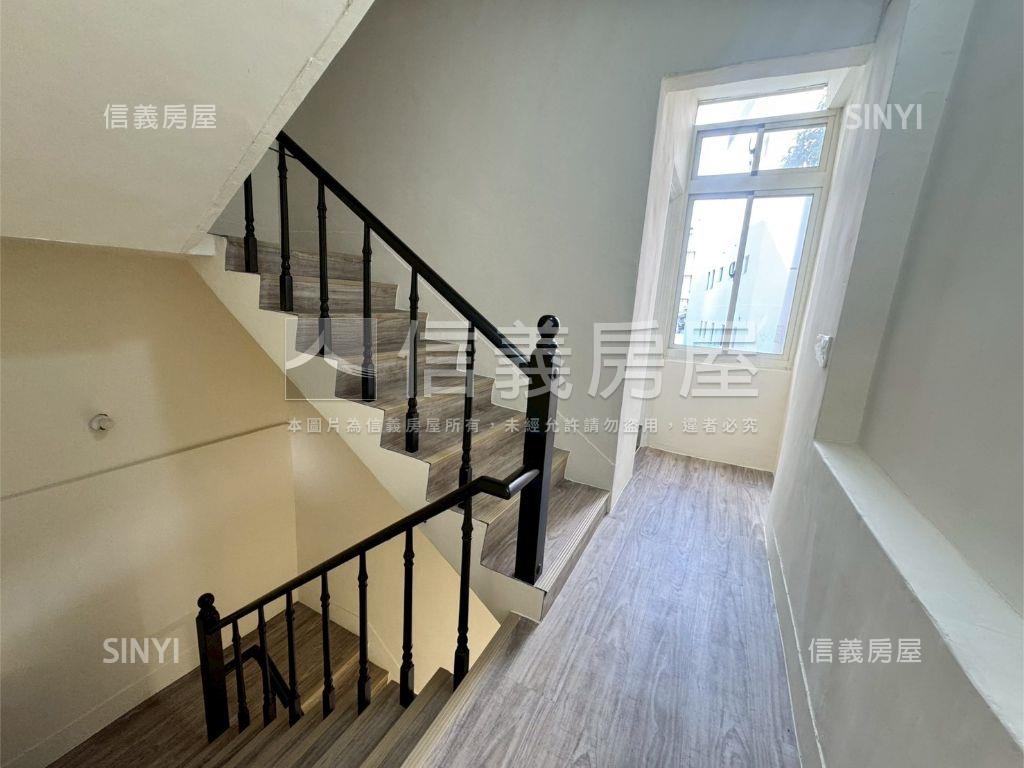 中興路上臨路金透店房屋室內格局與周邊環境
