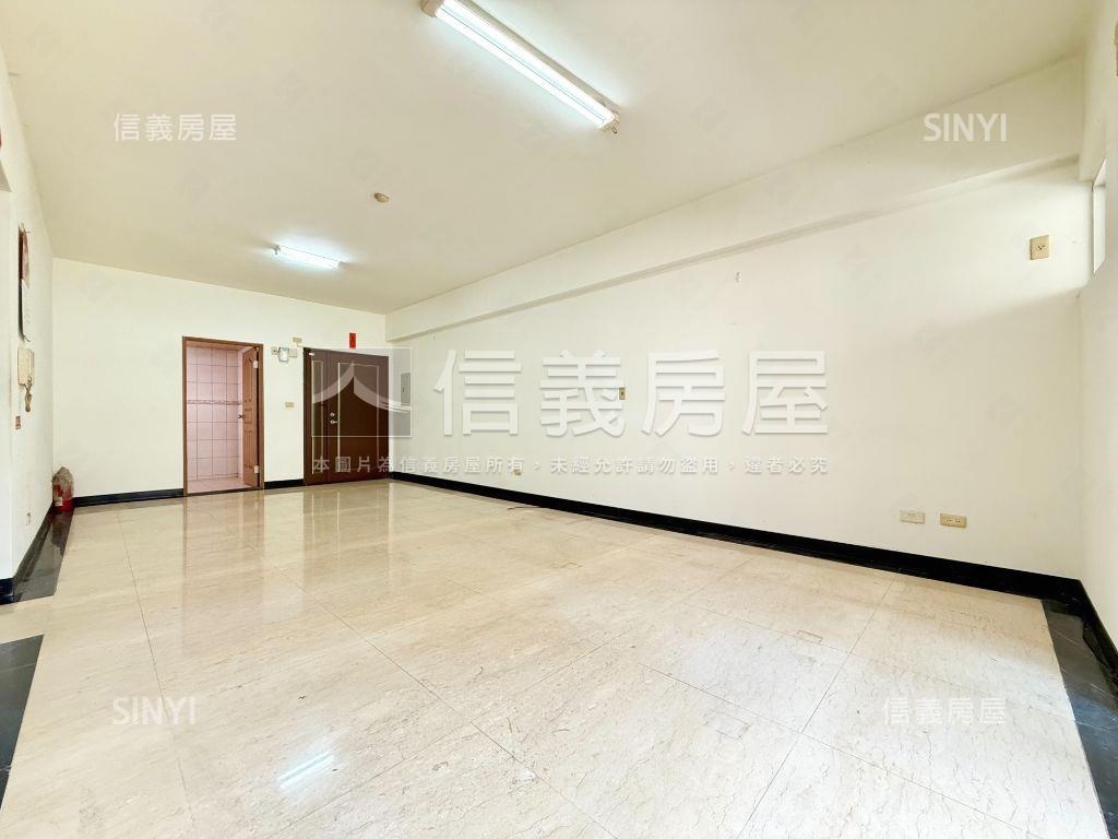 近文華高中站美三房平車位房屋室內格局與周邊環境