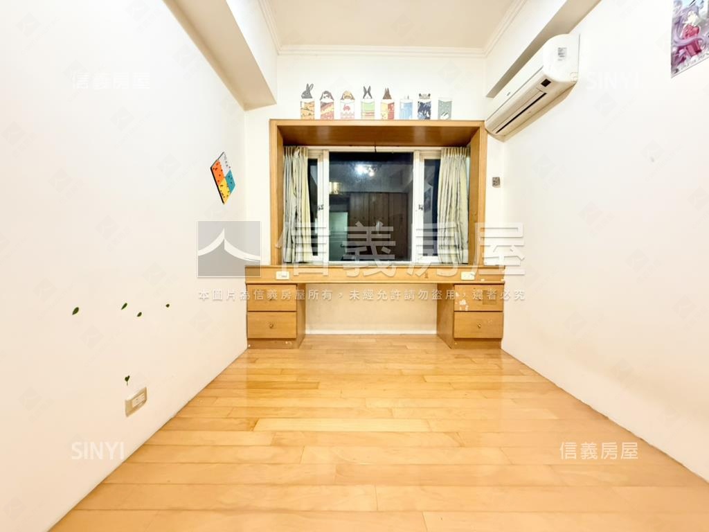 高爾夫觀雲座。方正３房房屋室內格局與周邊環境