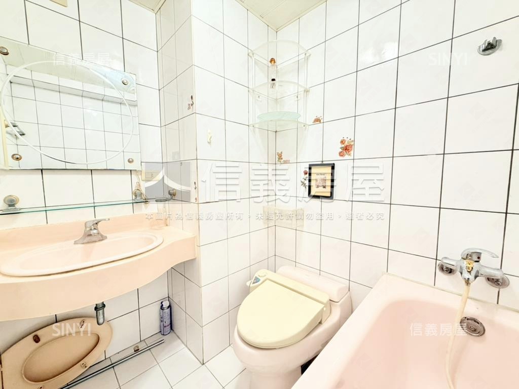 高爾夫觀雲座。方正３房房屋室內格局與周邊環境