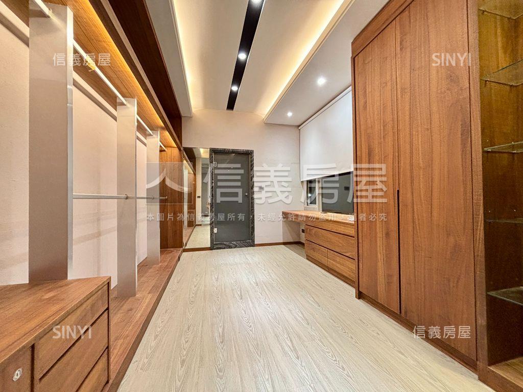 大地坪知名角窗店面房屋室內格局與周邊環境