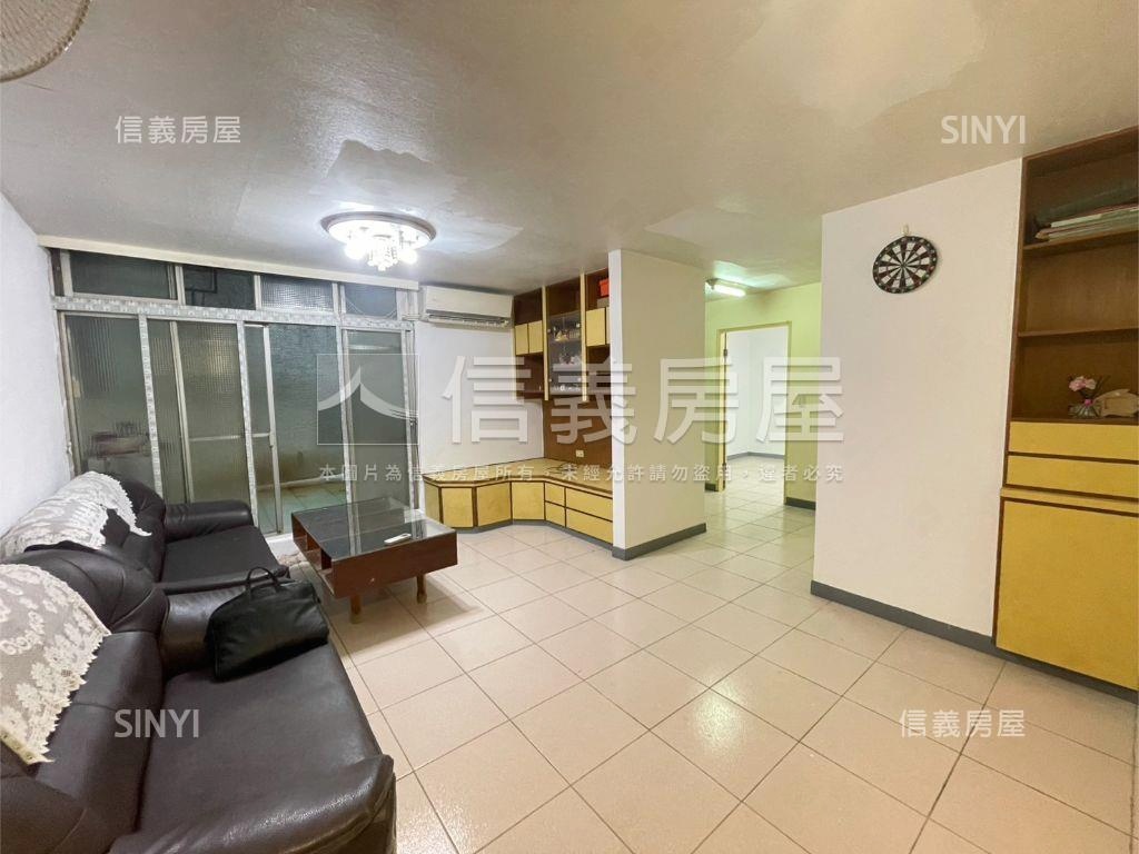 低總救星電梯管理大２房房屋室內格局與周邊環境