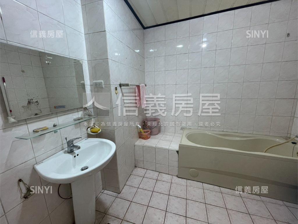 低總救星電梯管理大２房房屋室內格局與周邊環境