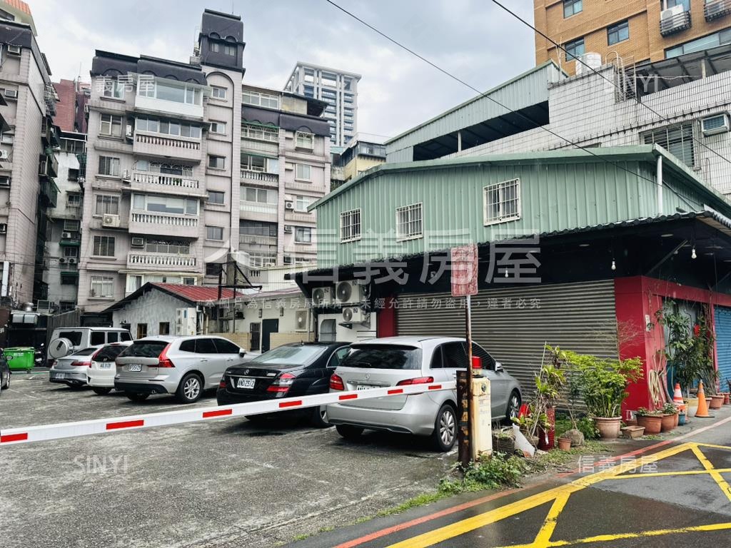 信義安和★都更透天土地房屋室內格局與周邊環境