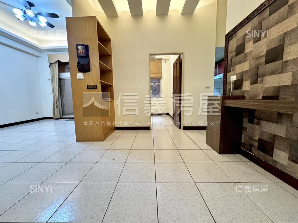 工學商圈漂亮３房平車房屋室內格局與周邊環境