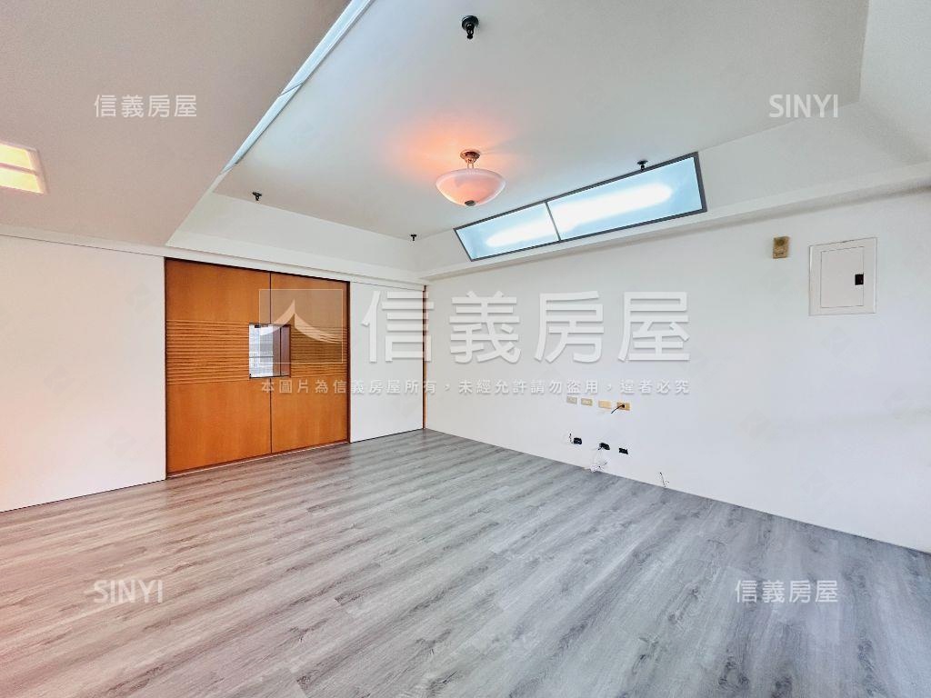 向日葵首購１＋１有車位房屋室內格局與周邊環境